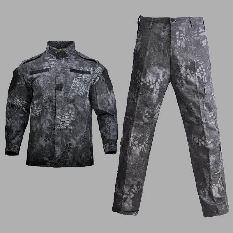 Foreign army camouflage uniforms